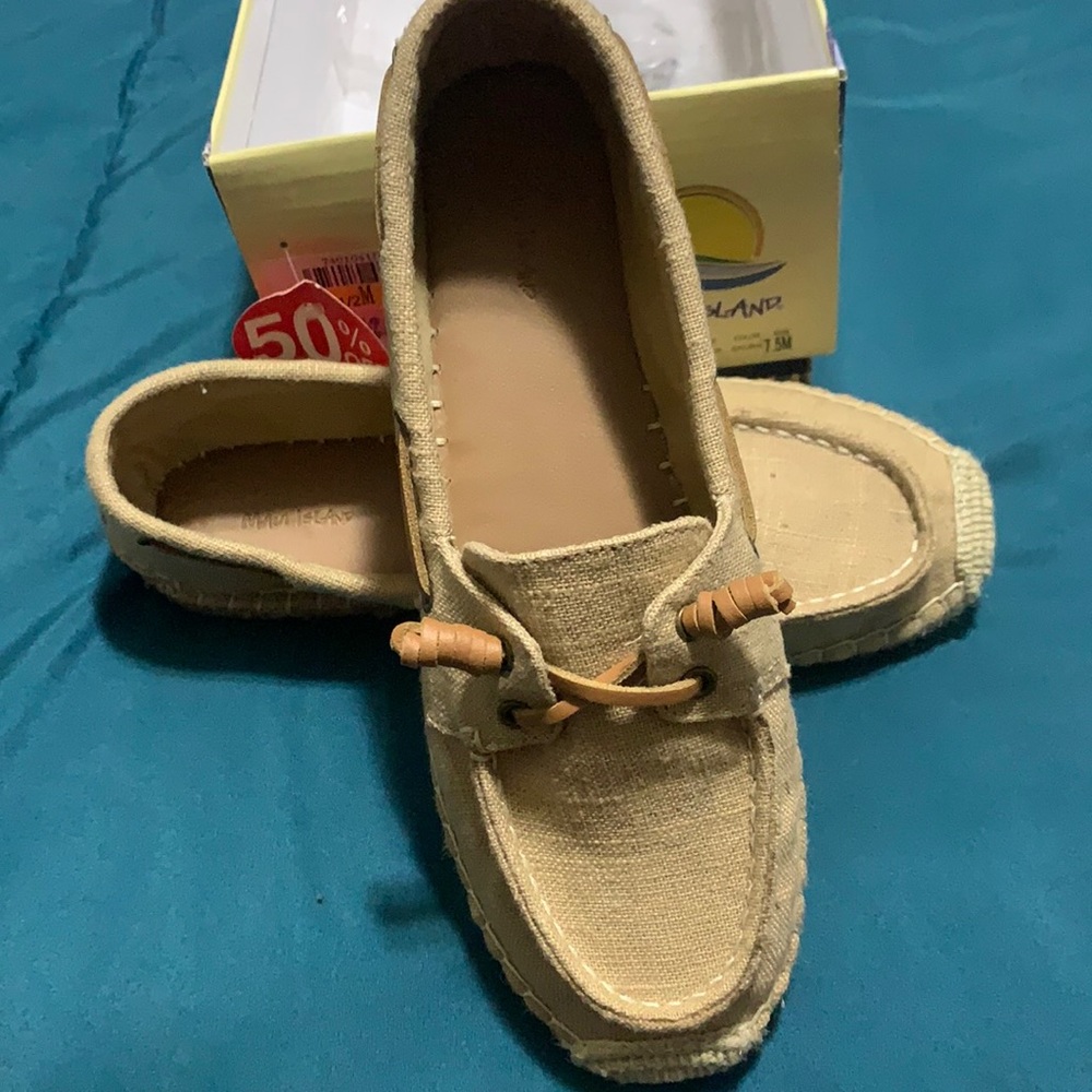 Natural espadrille shoe